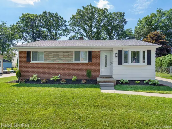 1358 Boyd ST, Troy, MI 48083