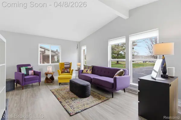 7514 Capri DR, White Lake Charter Township, MI 48383