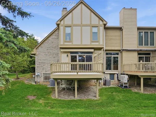 2710 Maitland DR, Ann Arbor, MI 48105