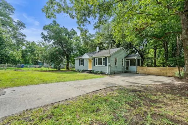 1343 S Lakeland Dr, North Charleston, SC 29406