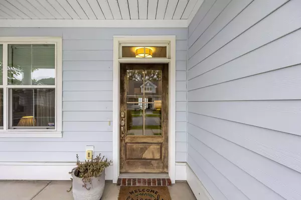 212 Angelica Ave, Summerville, SC 29483