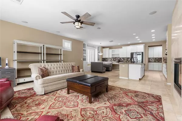 9453 Canyon Hollow Avenue, Las Vegas, NV 89149