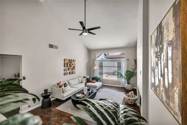 9008 Pebble Shore CT, Las Vegas, NV 89117