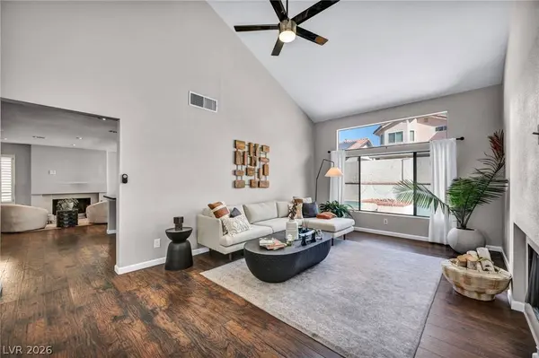9008 Pebble Shore CT, Las Vegas, NV 89117