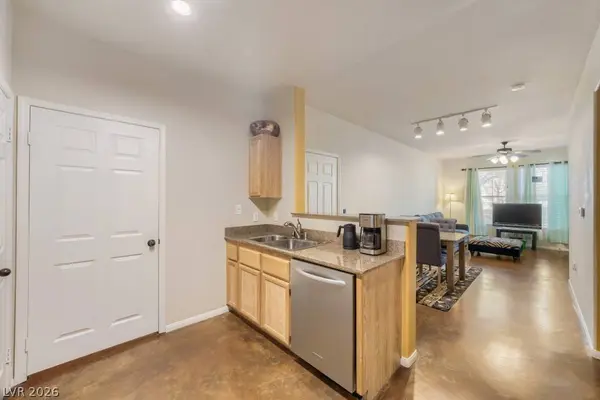 10550 W Alexander RD #1108, Las Vegas, NV 89129