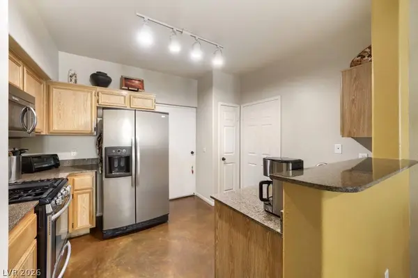 10550 W Alexander RD #1108, Las Vegas, NV 89129