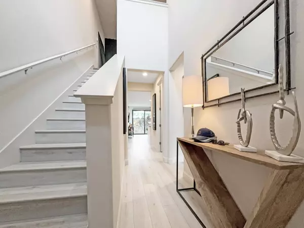 4521 S Ernest Street, Visalia, CA 93277