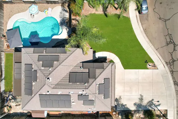 2221 S Conyer Court, Visalia, CA 93277