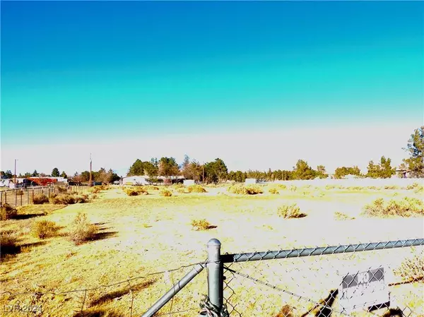 1580 Thousandaire BLVD, Pahrump, NV 89048