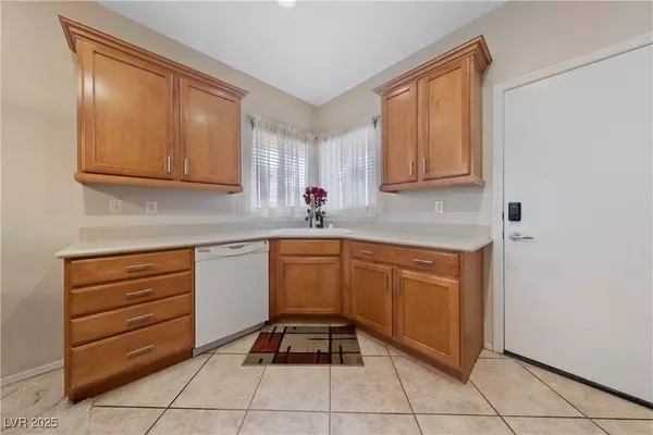 6114 Saddle Horse AVE, Las Vegas, NV 89122