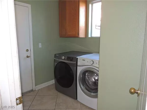 2060 Fallsburg WAY, Henderson, NV 89002