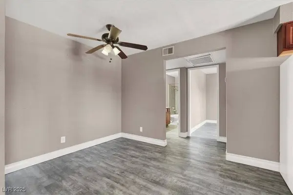 4400 Sandy River DR #2, Las Vegas, NV 89103