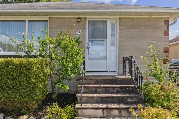 89 Pontiac AVE, Oshawa, ON L1G 3M1