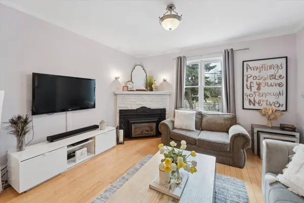 89 Rose Glen RD N, Port Hope, ON L1A 3V6