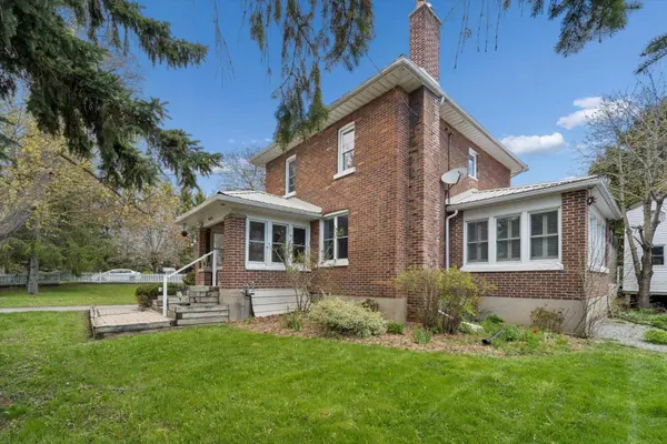 89 Rose Glen RD N, Port Hope, ON L1A 3V6
