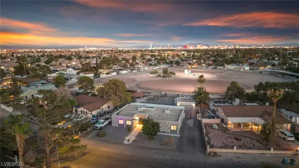 5505 Avenida Vaquero