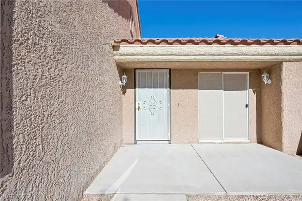 8540 Willowrich DR, Las Vegas, NV 89134