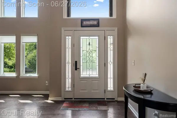 24520 Westchester DR, Lyon Charter Township, MI 48178