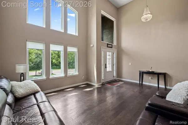 24520 Westchester DR, Lyon Charter Township, MI 48178