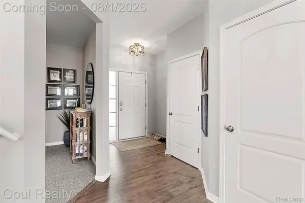 2448 Solace DR, Commerce Charter Township, MI 48382