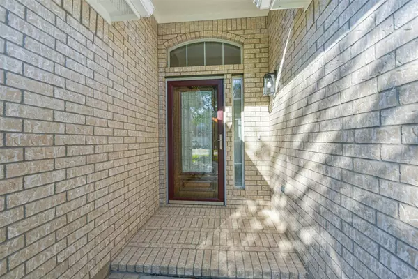 3411 Highland Point LN, Pearland, TX 77581