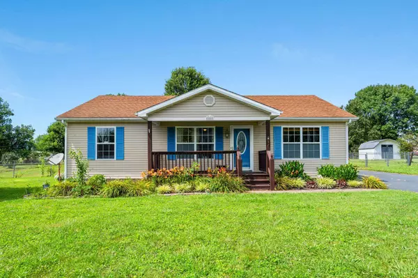 52 Meadow Lane, Hustonville, KY 40437