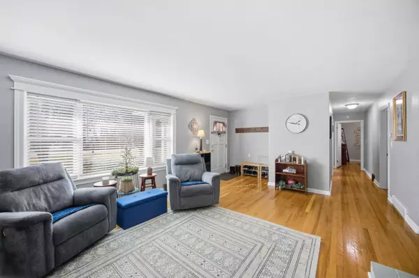 385 Main Street, Salvisa, KY 40372