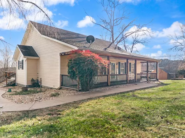 305 Lone Oak Road, Mt Vernon, KY 40456