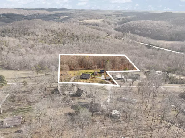 305 Lone Oak Road, Mt Vernon, KY 40456