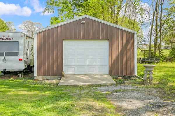 8215 Lebanon Road, Danville, KY 40422