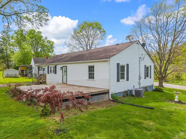 8215 Lebanon Road, Danville, KY 40422