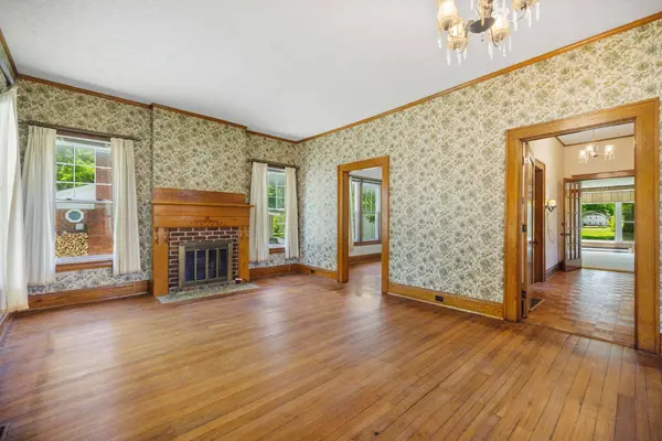 285 W Main Street, Mt Vernon, KY 40456