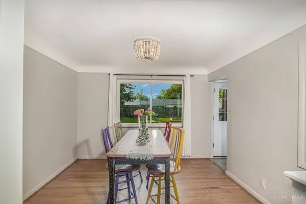 1085 Newcastle Dr, Springfield Twp., OH 45231