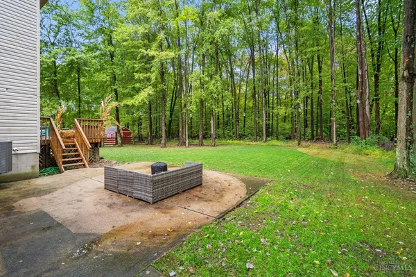 3472 Winter Holly Dr, Amelia, OH 45102