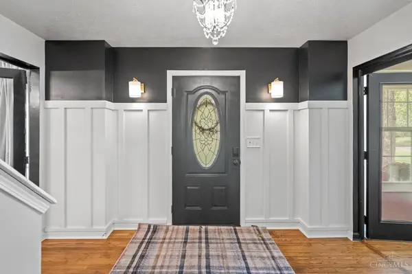 3472 Winter Holly Dr, Amelia, OH 45102