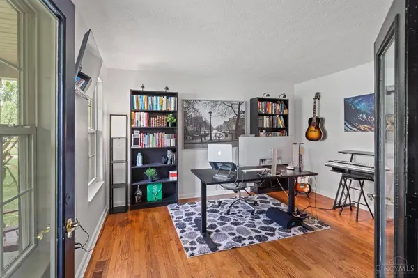 3472 Winter Holly Dr, Amelia, OH 45102