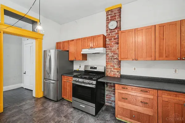 2200 W Clifton Ave, Cincinnati, OH 45219