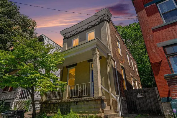 2200 W Clifton Ave, Cincinnati, OH 45219