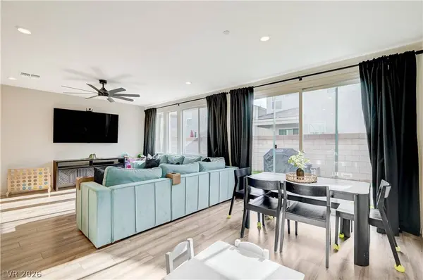 10207 Canyon Mantle ST, Las Vegas, NV 89166