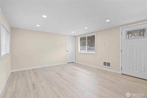 9011 Old Hwy 99 SE #131, Olympia, WA 98501