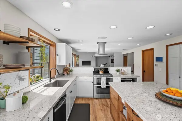 3521 S 280th ST, Auburn, WA 98001