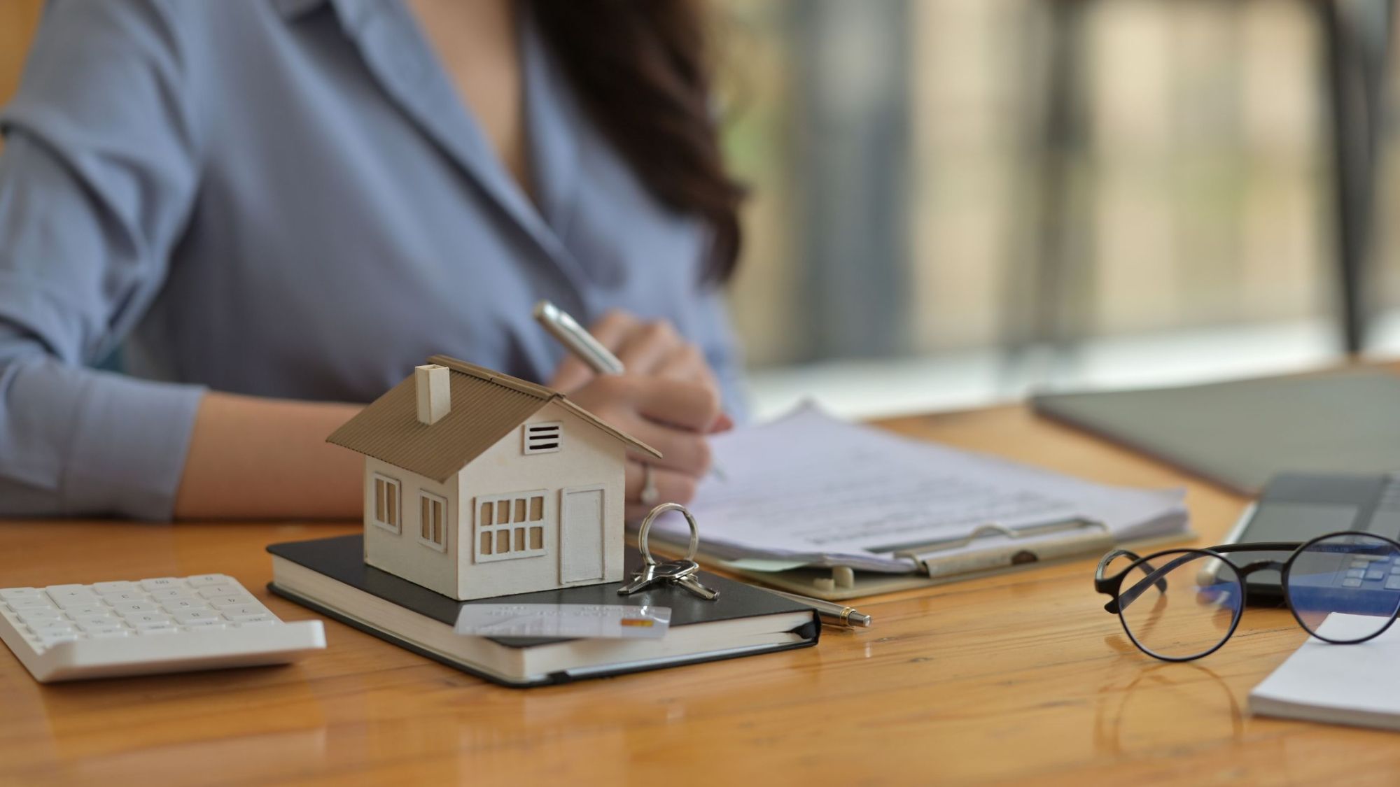 Should I Keep or Sell the House After Divorce What Rhode Island Homeowners Should Consider