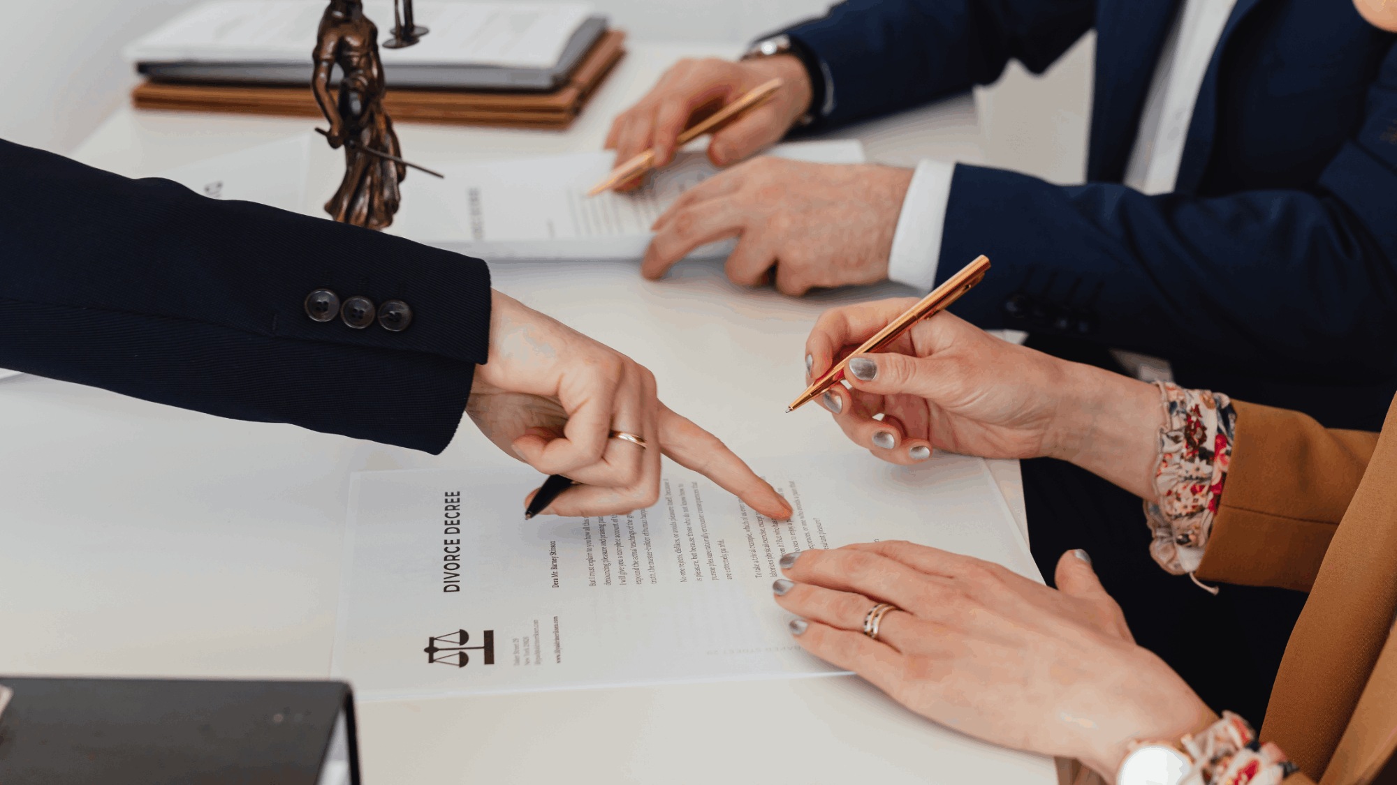 The Top Mistakes to Avoid When Selling a Home During Divorce