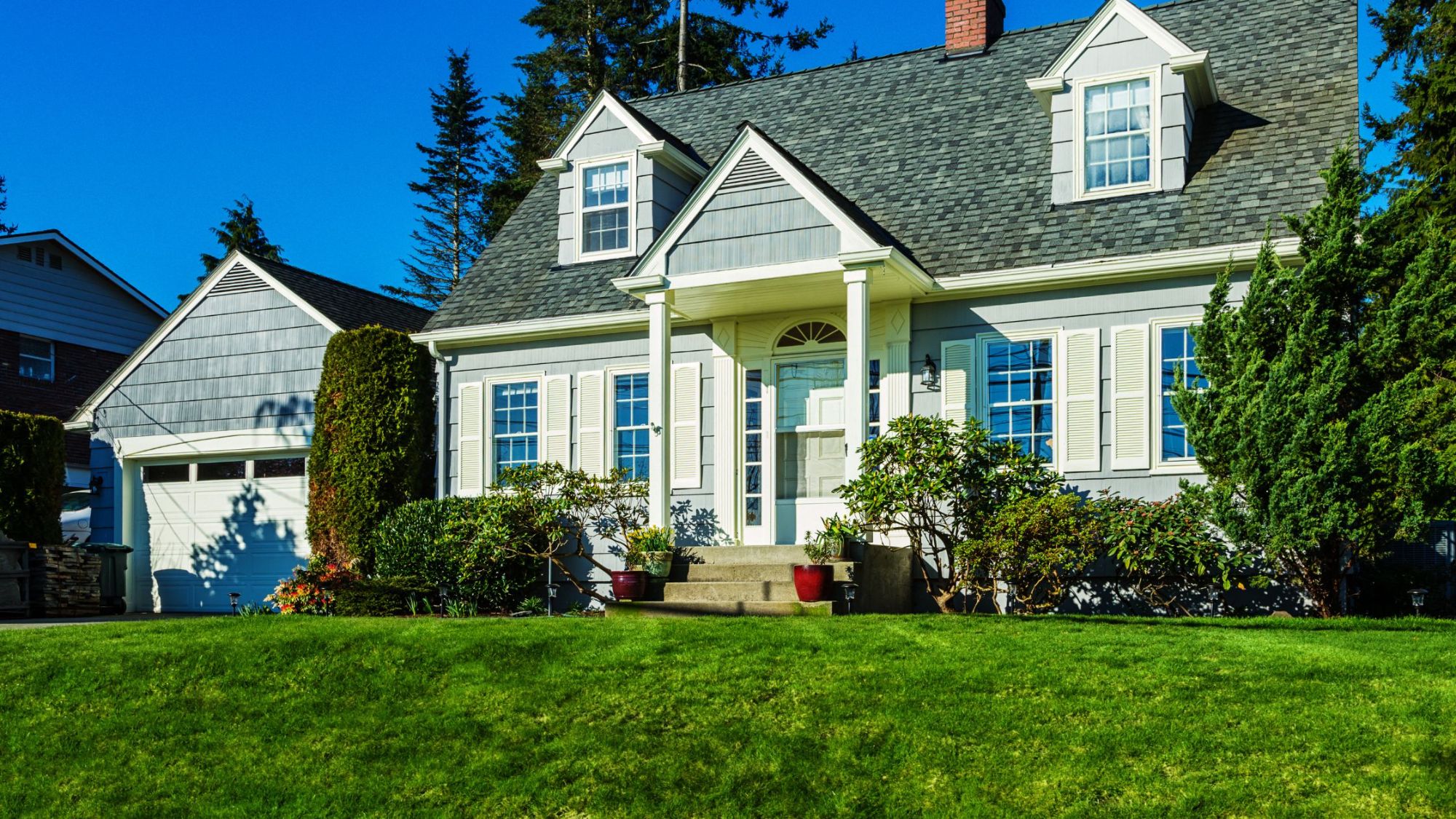 Exploring Real Estate in Greenwich Bay Homes for Every Lifestyle