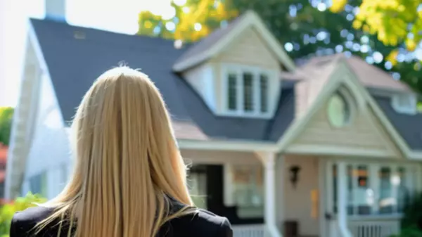 The True Value of Working With a Local Real Estate Expert in East Greenwich