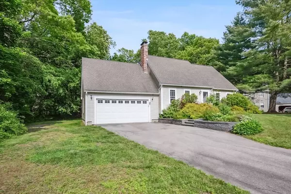 10 French Farm Road, Attleboro, MA 02703