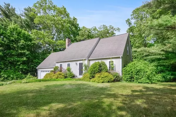 10 French Farm Road, Attleboro, MA 02703