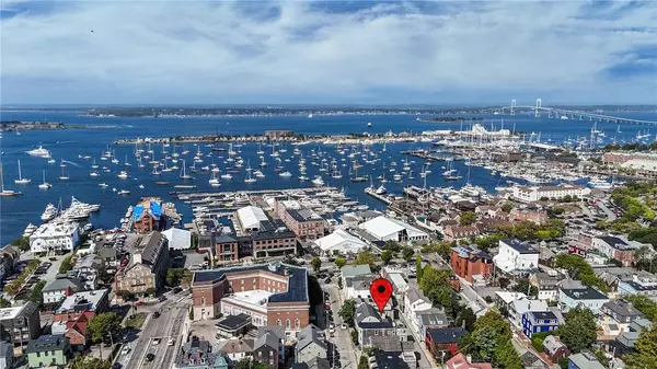 26 Franklin ST, Newport, RI 02840