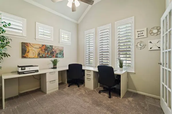 7510 River Pass DR, Pearland, TX 77581