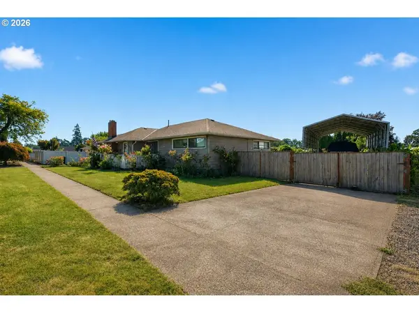 2045 TUALATIN ST, St Helens, OR 97051